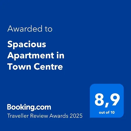 Spacious In Town Centre 公寓 *