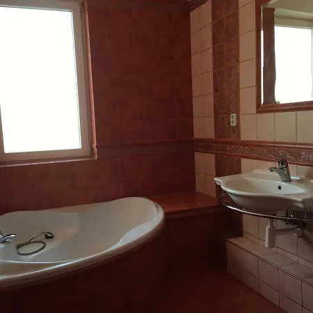 Spacious In Town Centre Apartmán